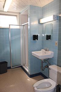 12 Dearborn Bathroom