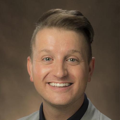 Zach Tepper headshot