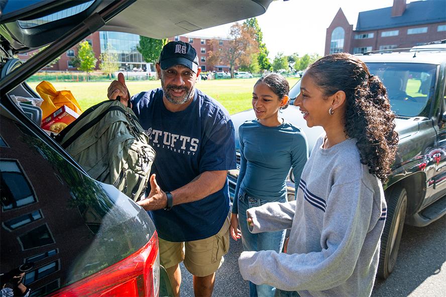Family moving into dorms