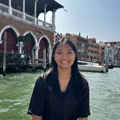 Headshot of Grace Su